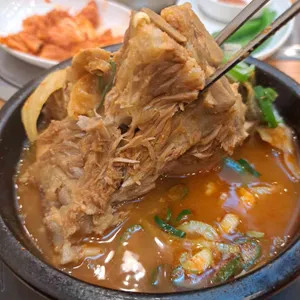 토박이감자탕 대표 사진