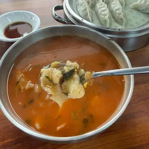 매운수제비집 사진