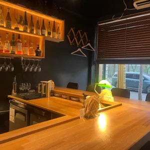 어느 밤 대표 사진