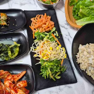 흥부네칼국수보리밥 대표 사진