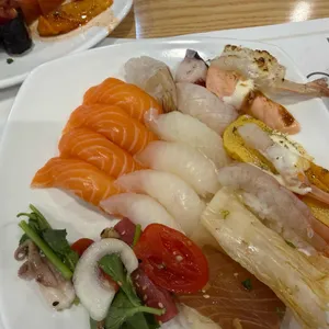 다이닝원 사진 1