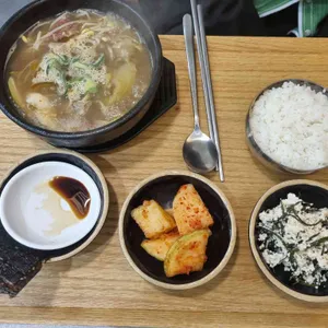 부산진밀면 사진 1