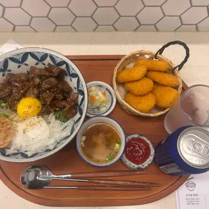 덮밥장사장 사진 1