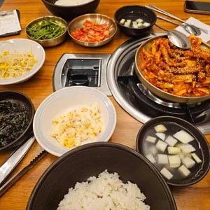 용호낙지롯데백화점김포공항점 사진 1