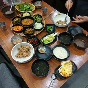 구월명동보리밥간장게장 사진 1