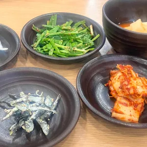 장수굴국밥 대표 사진