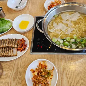 온천칼국수 사진