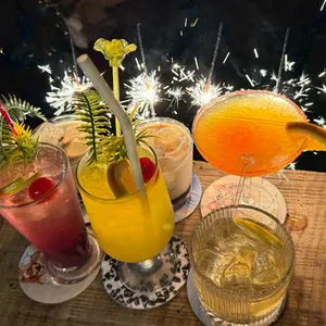 그냥작고소박한칵테일바 사진