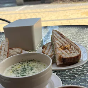 더티도우 더 마마스 대표 사진