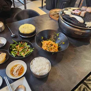 짚불돈 대표 사진