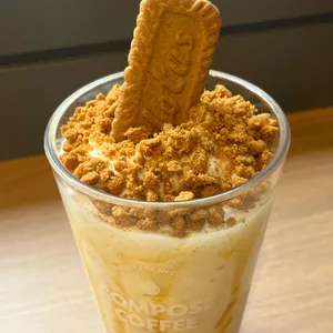 컴포즈커피 사진