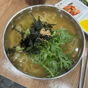 본가김밥 사진 1