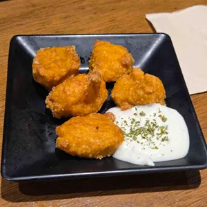 멘지 대표 사진