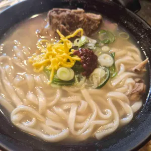 뼈로짚 대표 사진