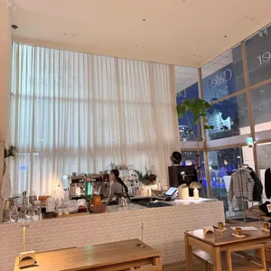 콤바크 대표 사진