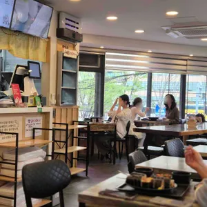 청담동 마녀김밥 대표 사진