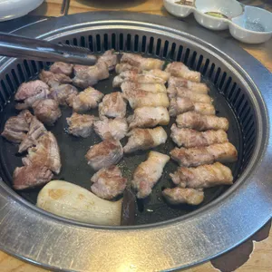 맛찬들 왕소금구이 사진 1