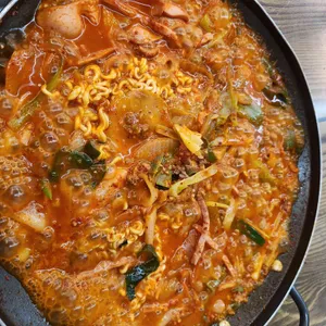 625부대찌개 사진 1