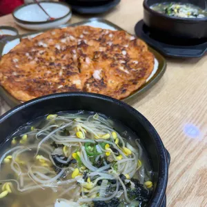 24시전주명가콩나물국밥 사진 1