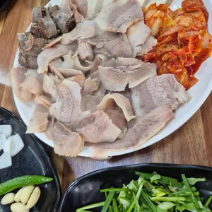 영진돼지국밥 대표 사진