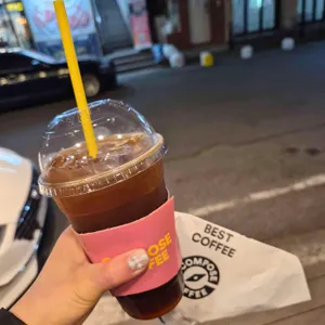 컴포즈커피 사진