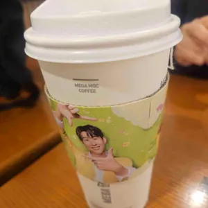 메가커피 대표 사진