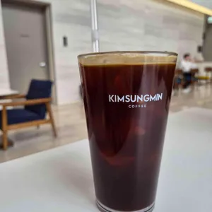 김성민커피 포포인츠 바이 쉐라톤 호텔 사진 1