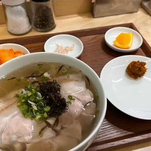 하우 대표 사진