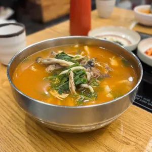 중앙홍두깨 칼국수 사진 1