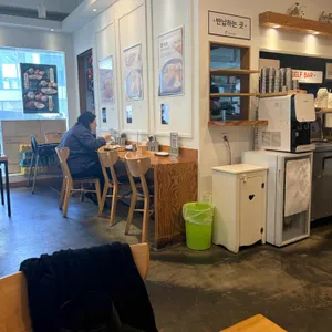 브라운돈까스 대표 사진