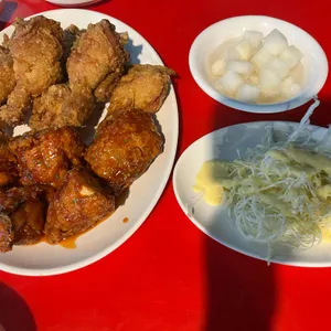 이끌리오치킨 사진 1