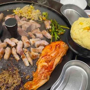 천하제일 솥뚜껑 대표 사진