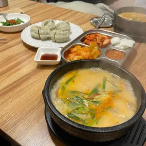 부산아지매국밥 사진 1