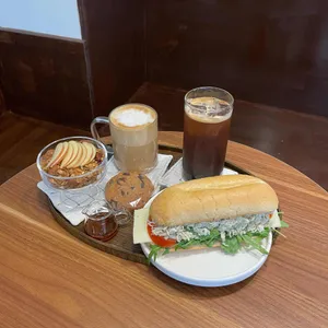 카페 스테딜리 사진 1