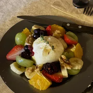 꽁티드툴레아 대표 사진