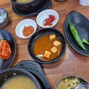 전주콩뿌리콩나물국밥앤돈까스 사진