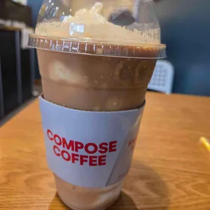 컴포즈커피 사진