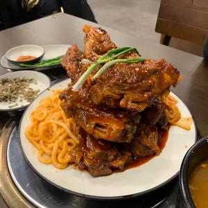 연암숯불뼈구이&감자탕 대표 사진