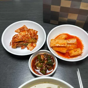 고향의맛 손칼국수 감자옹심이 사진