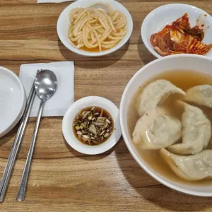 뉴만두집 사진 1