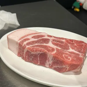 돈그리아 사진 1