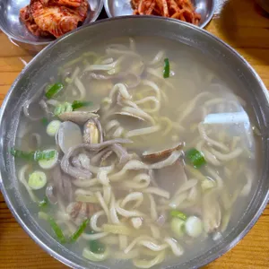이조칼국수 사진