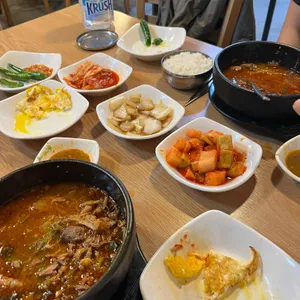 옛날시골집얼큰이뼈해장국 사진