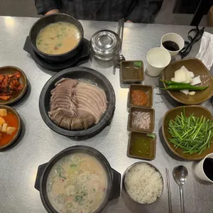 수변최고돼지국밥 사진 2