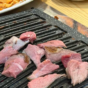 딩호양육관 대표 사진