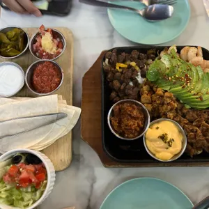 올라아보 대표 사진