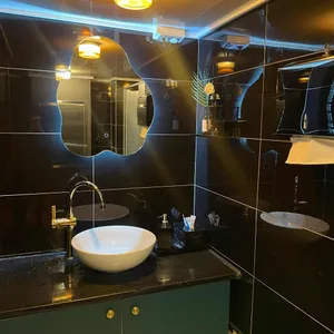 더쿠라 대표 사진