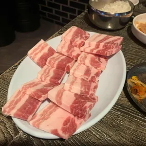 행운삼겹살 사진 1