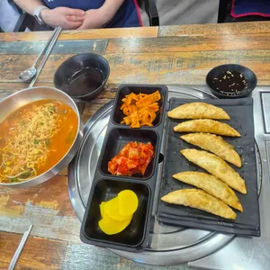 진양호김밥 사진 1