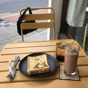 코무 대표 사진